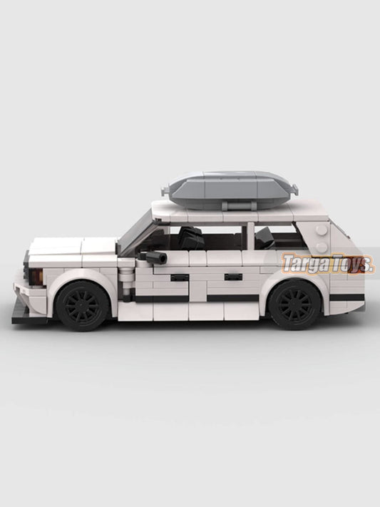 Mercedes-Benz S124 300 TE AMG made from lego building blocks