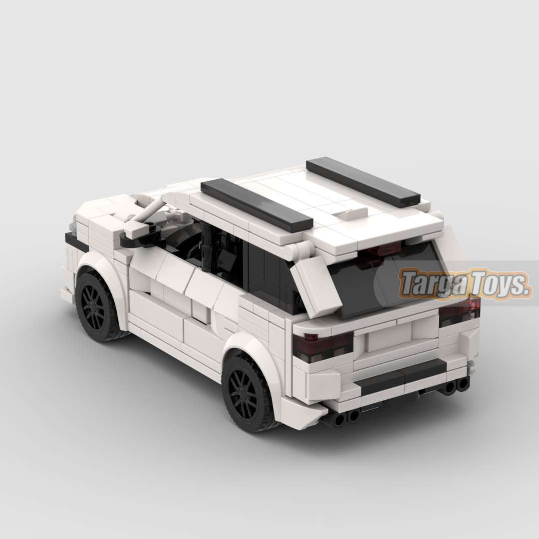 Jeep Trackhawk made from lego building blocks