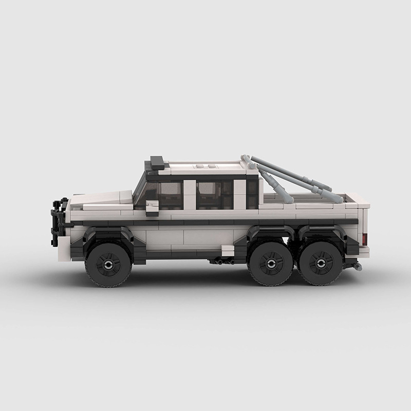 Mercedes-Benz AMG G63 6x6 made from lego building blocks