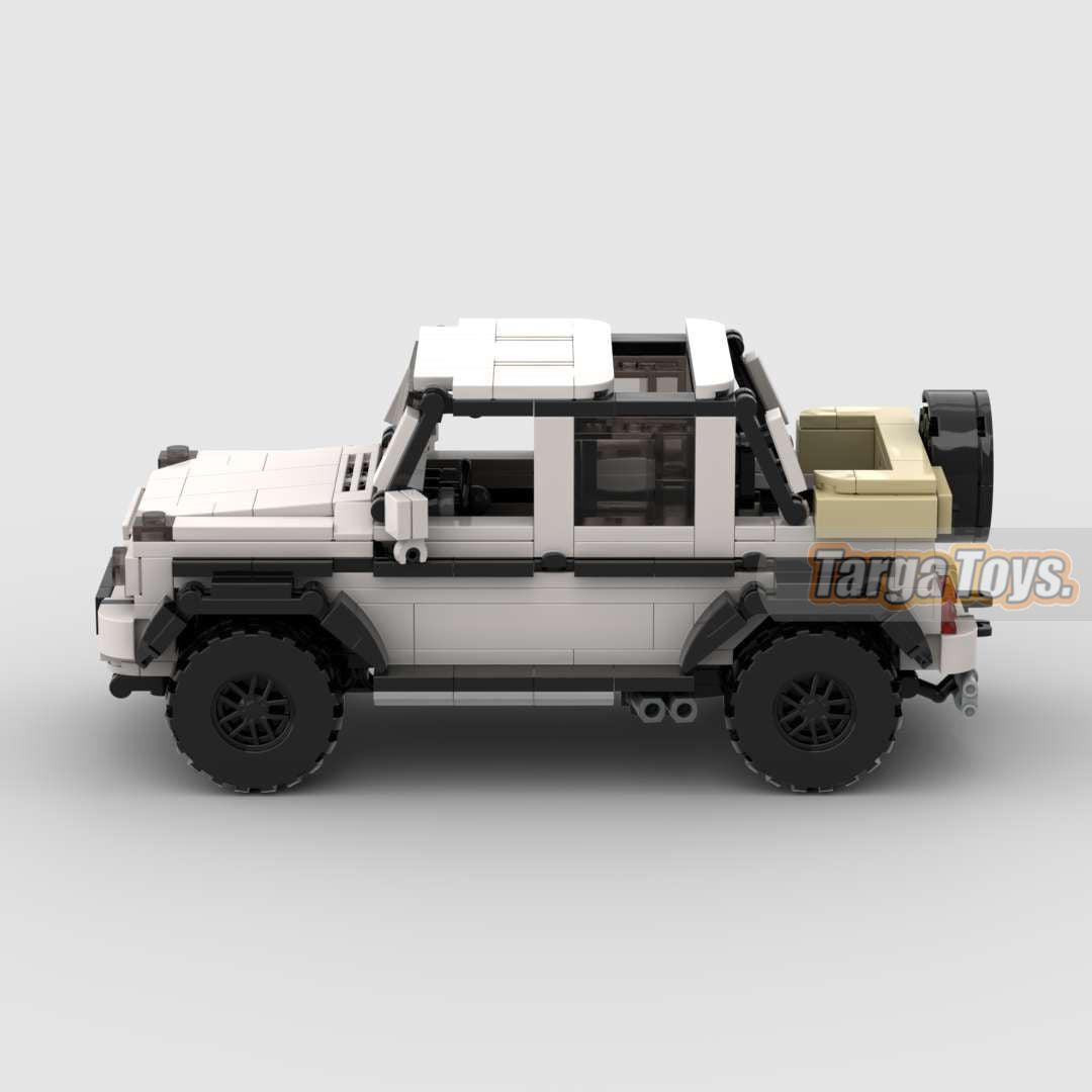 Mercedes-Benz AMG G650 made from lego building blocks