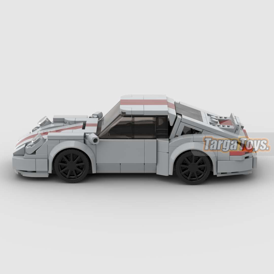 Porsche 911 Gunther Werks 993 made from lego building blocks