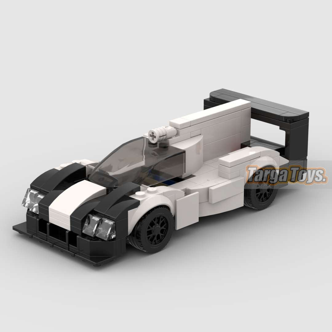 Porsche 919 Hybrid 8 Stud made from lego building blocks