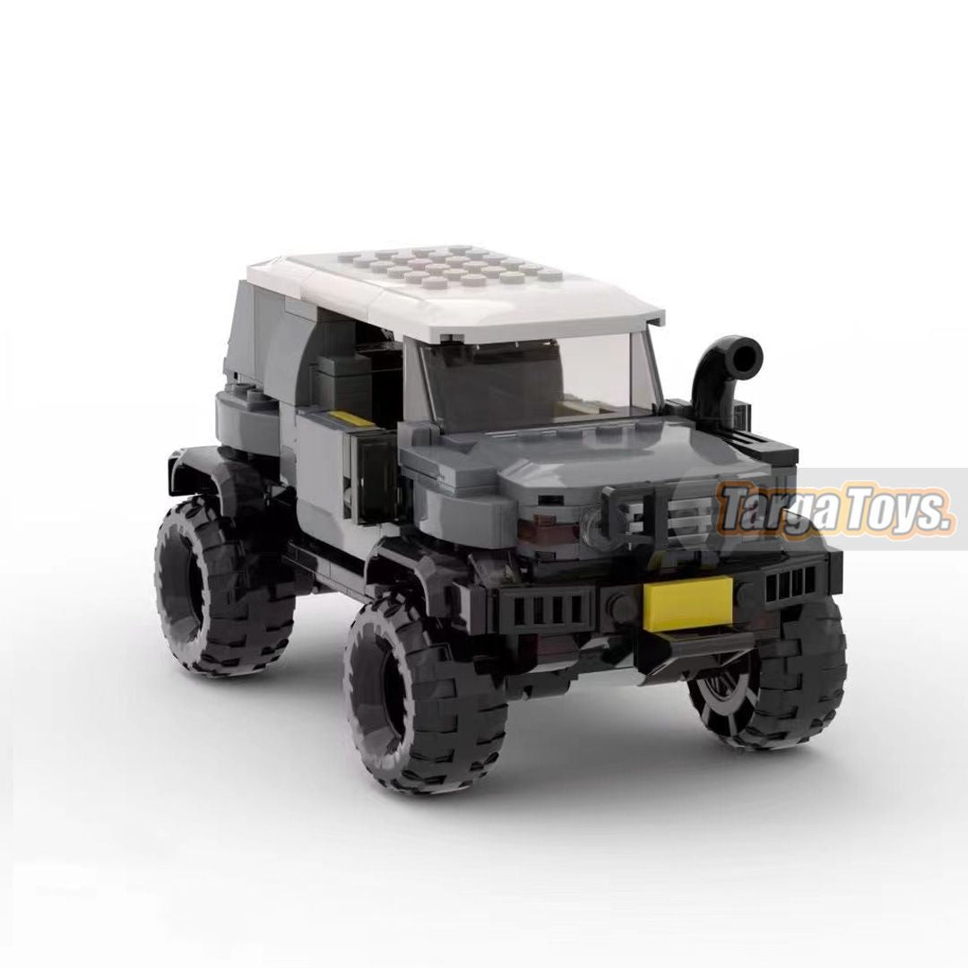 Toyota FJ Cruiser Off-Road made from lego building blocks