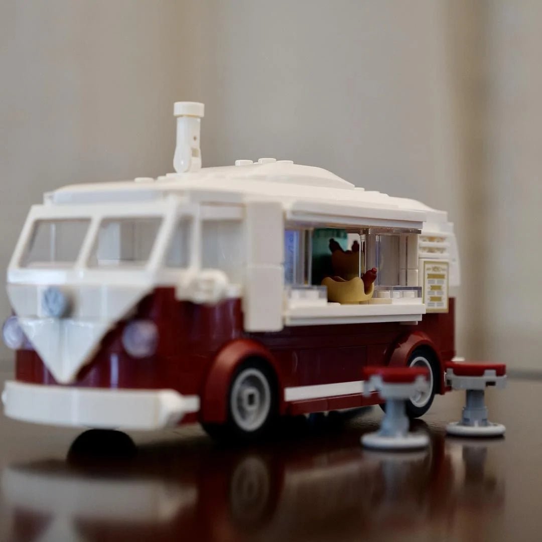Volkswagen T1 Hot Dog Truck - Targa Toys