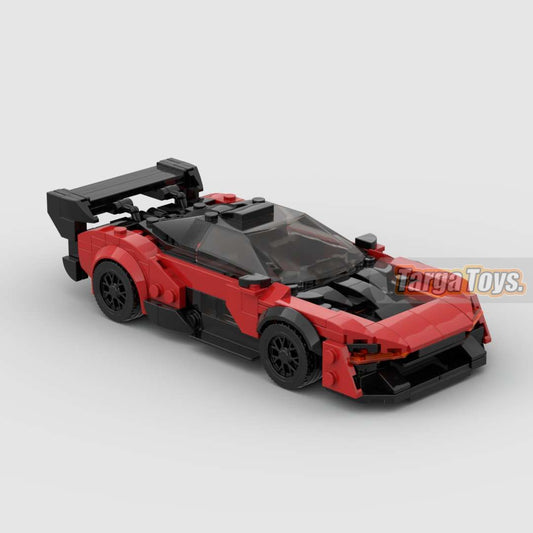 McLaren Senna GTR made from lego building blocks